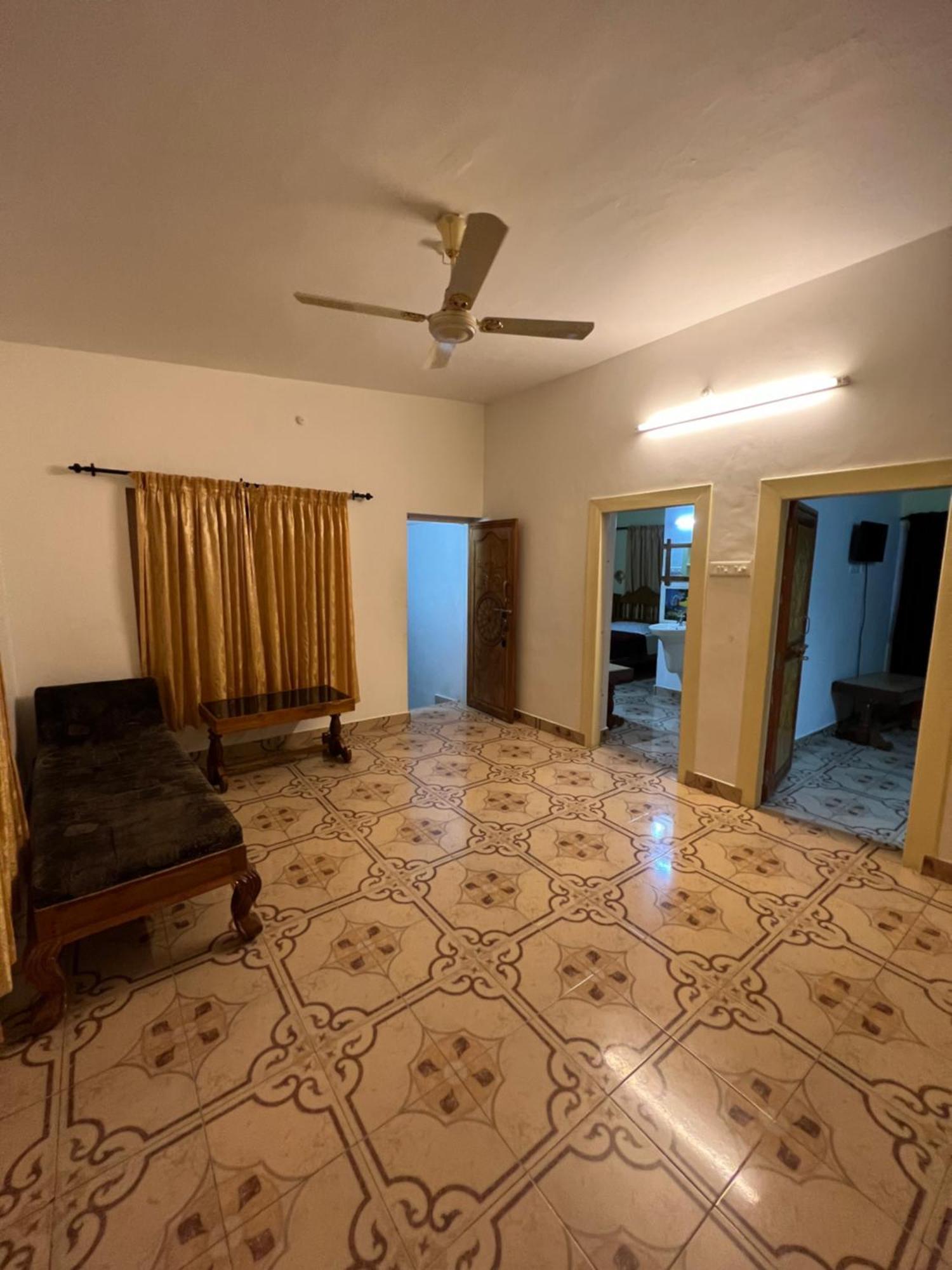 Tranquilou Homestay Thekkady Exterior foto